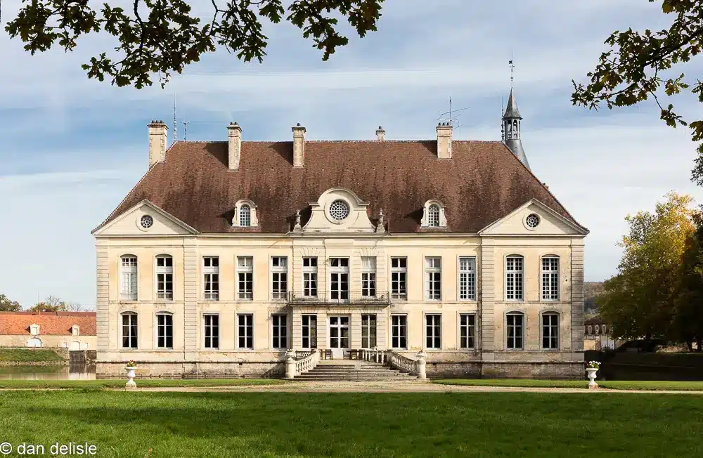 CHATEAU DE COMMARIN