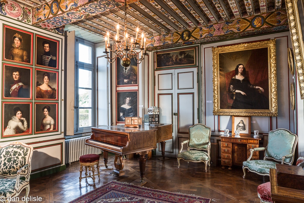 château epoisses interieur meublé visitable