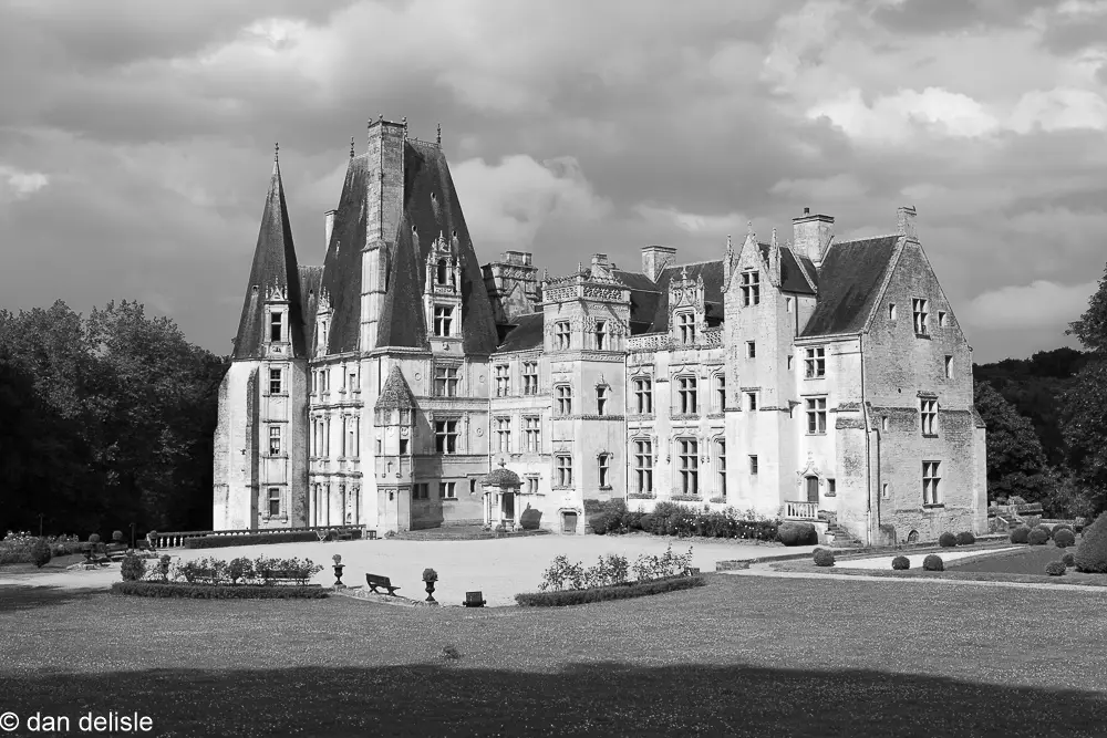 CHATEAU DE FONTAINE-HENRY